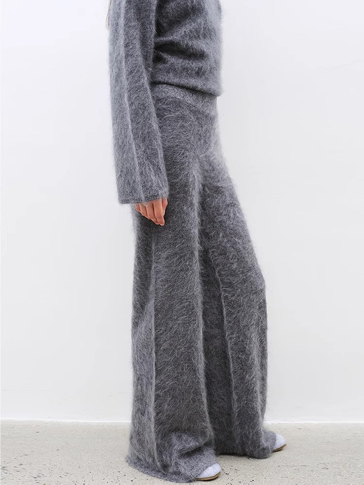 Cashmere Loose-Fit Sweater and Pants Set