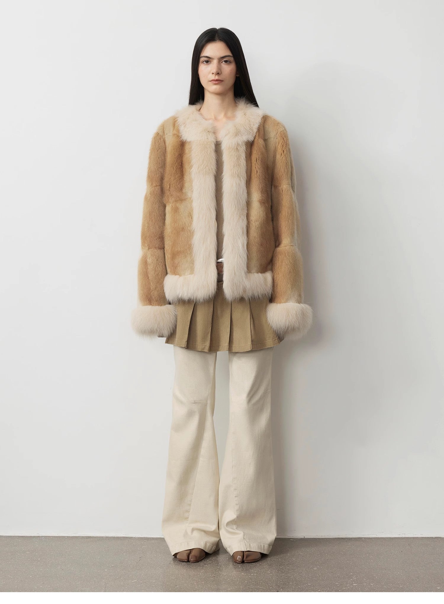 "Casual Gene" Wide Shoulder Blue Mink Fox Fur Coat