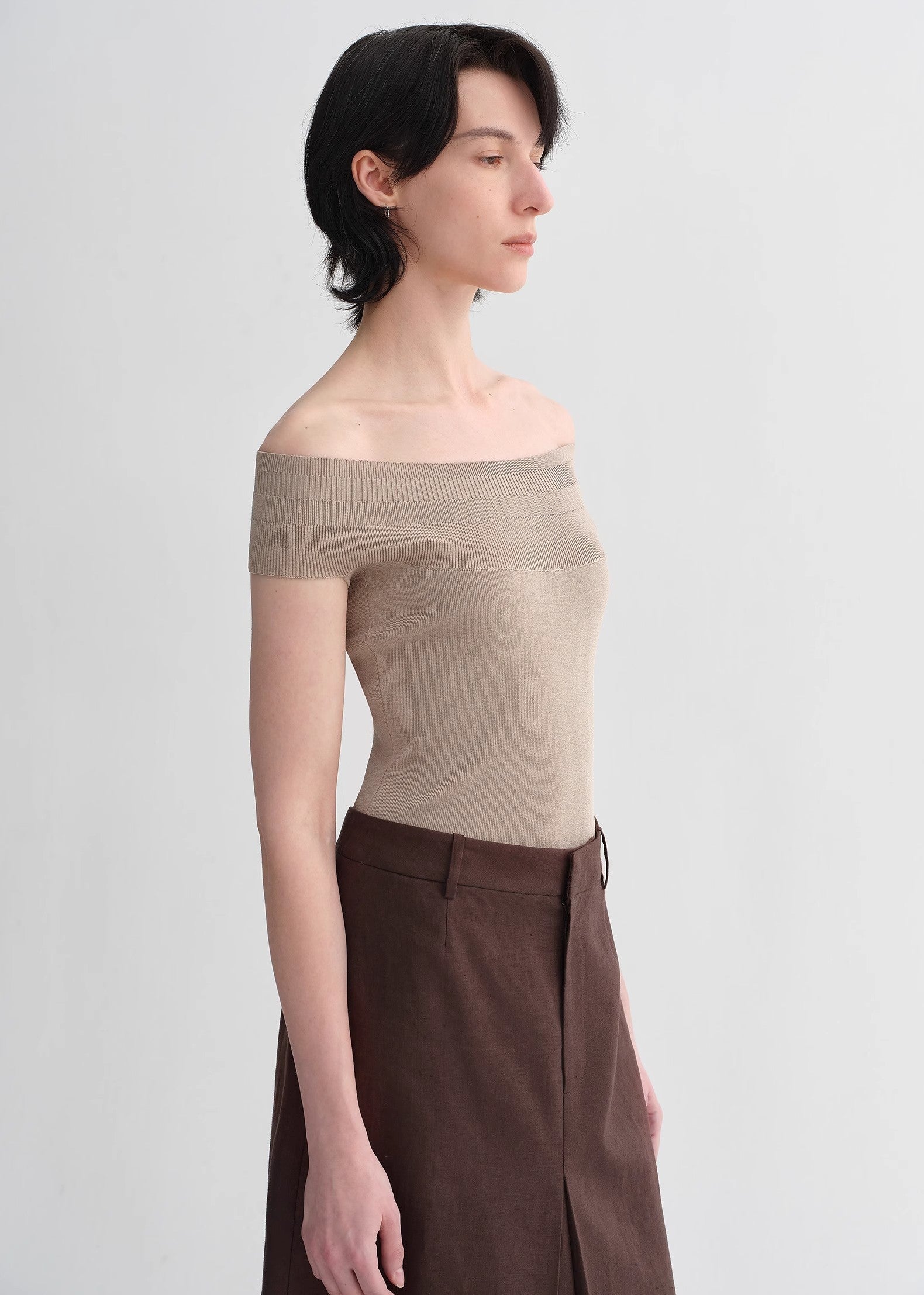 Mulberry Silk Blended One-Shoulder Strapless Top
