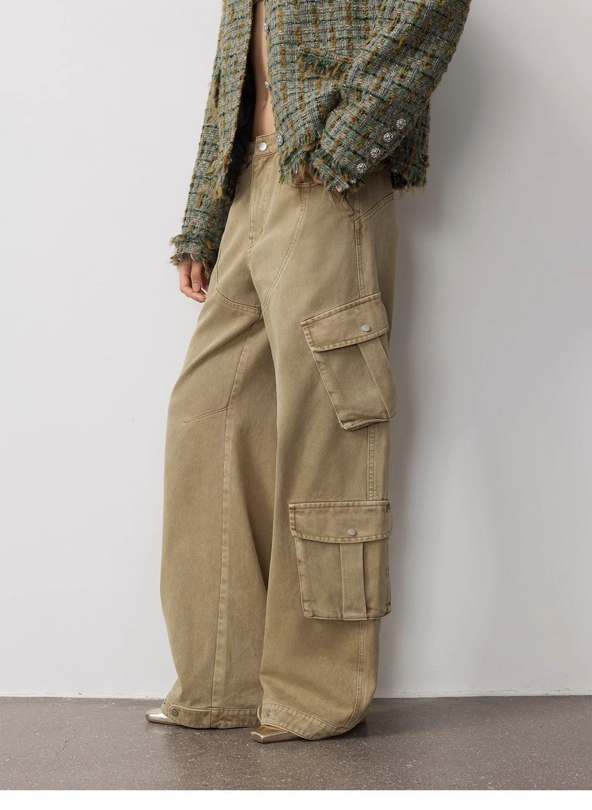 "Nostalgic Wasteland" Large Pocket Cocoon Jeans