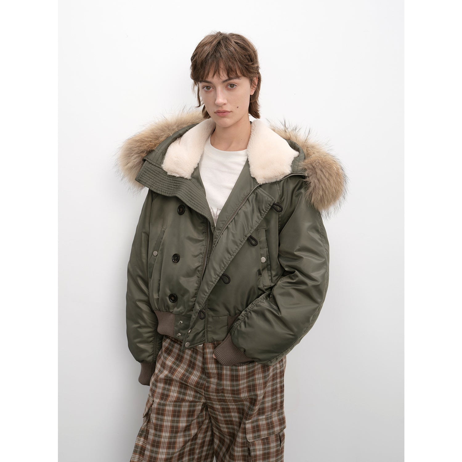“Cool and Sharp” Raccoon Fur Collar Jacket