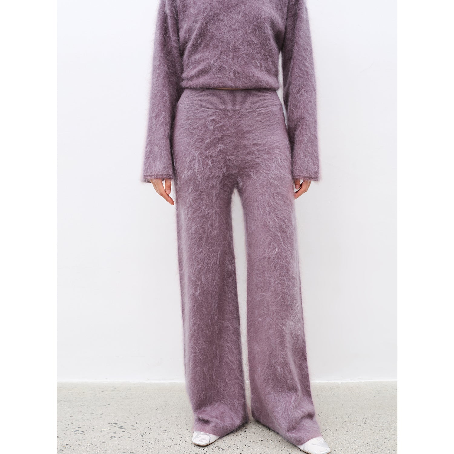 Cashmere Loose-Fit Sweater and Pants Set