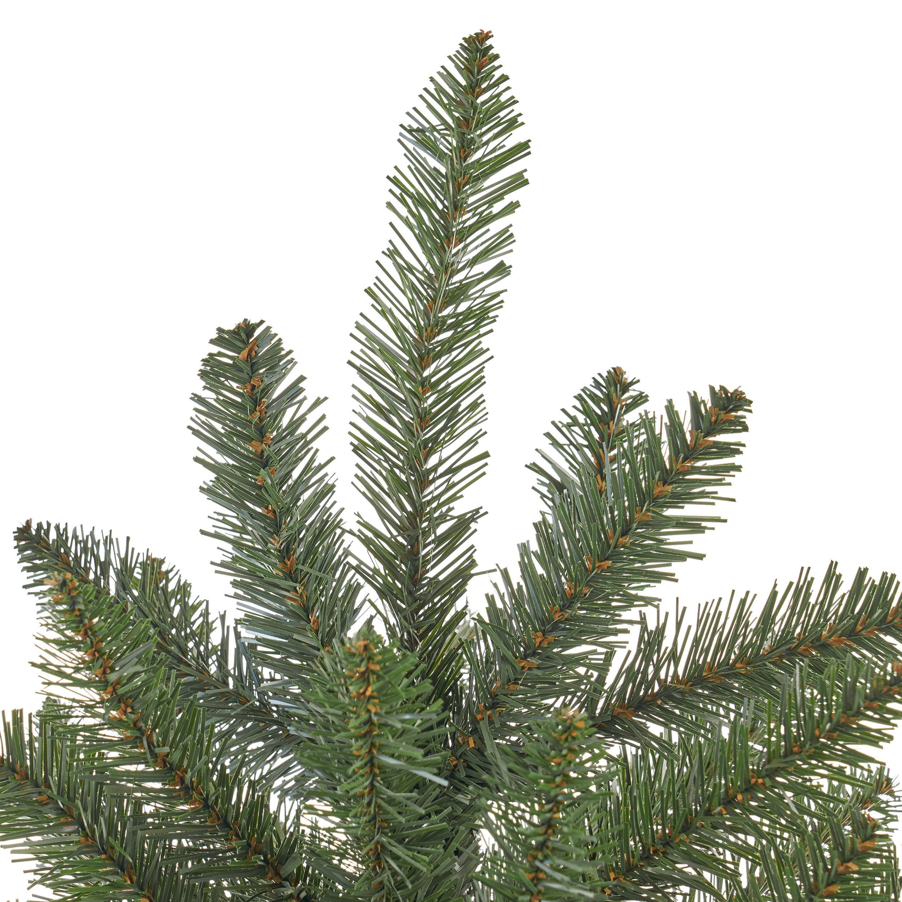 7.5ft Norway Spruce Artificial Christmas Tree with 2559 Branch Tips – Classic Full Design with Durable Iron Stand (Unlit)